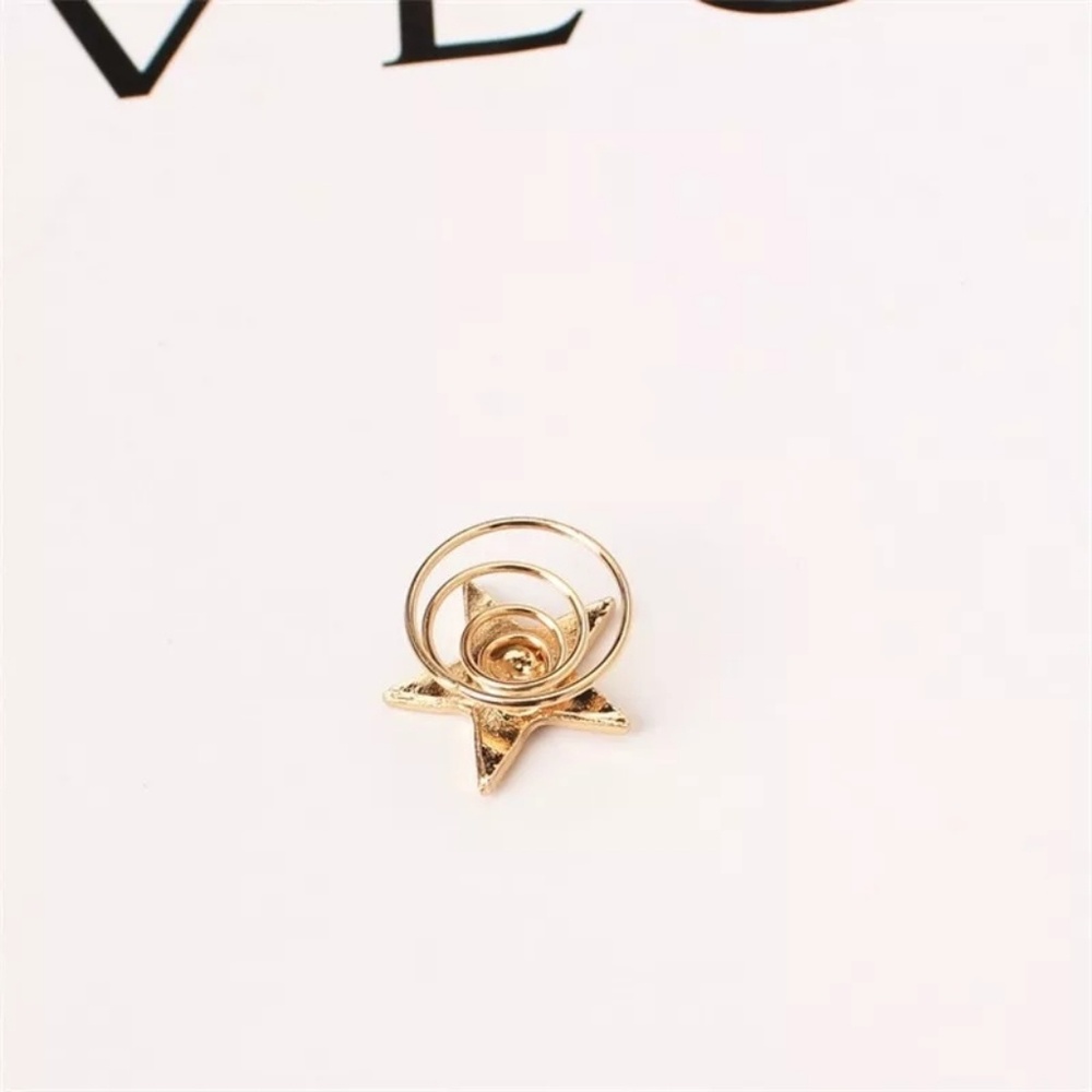 *BOGO* Festival Star Spiral Hair Grips - Picture 3 of 4